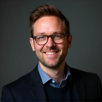 Professional headshot of Bjørn Evensen